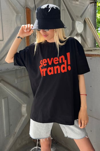 Women Printed Oversize Black T-Shirt MG1489