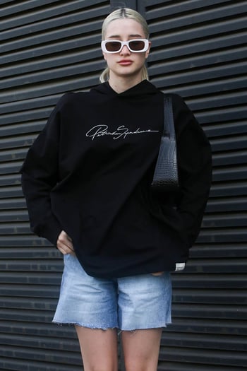 Siyah Nakışlı Kapüşonlu Kadın Sweatshirt MG1691