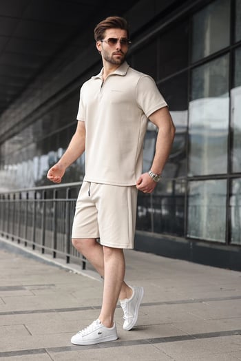 Bej Yarım Fermuarlı Polo Yaka T-shirt Şort Takım E7348