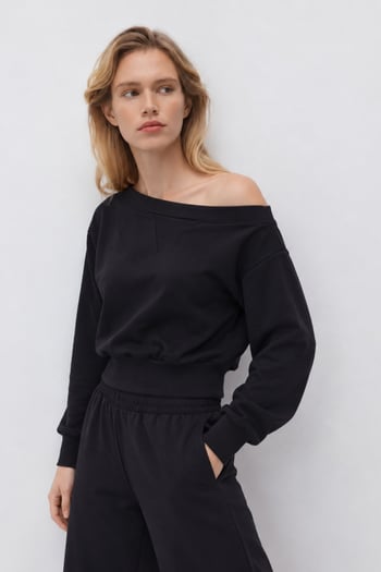 Siyah Kayık Yaka Kadın Sweatshirt MG2239