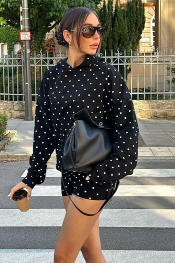 Siyah Puantiyeli Kapüşonlu Kadın Sweatshirt Mg2560