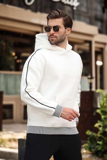 Ekru Kapüşonlu Kanguru Cep Erkek Sweatshirt E7163