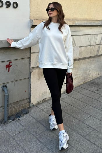 Ekru Bisiklet Yaka Basic Sweatshirt MG2185