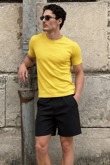 Madmext Bisiklet Yaka Sarı Basic Tişört 4077