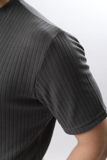 Füme Dokulu Çizgi Tasarım Bisiklet Yaka Erkek T-shirt E7122