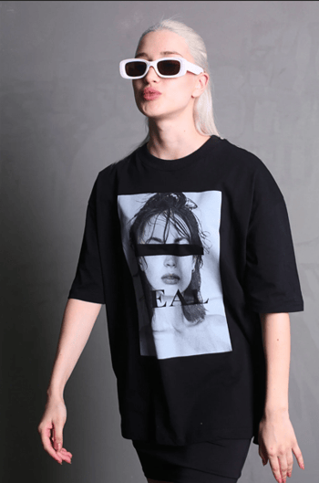 Siyah Oversize Baskılı Kadın Tişört MG1764
