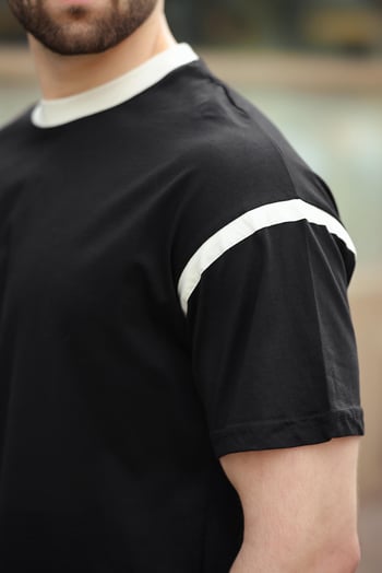 Madmext Siyah Bisiklet Yaka Regular Fit Erkek T-shirt E7126