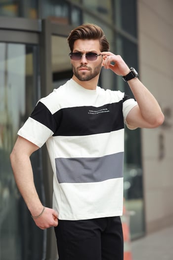 Siyah Oversize Renk Bloklu Bisiklet Yaka Baskılı Tişört 7025