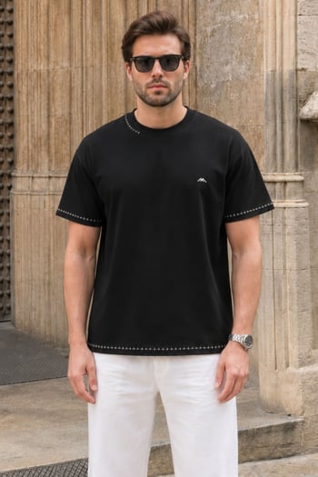 Siyah Nakış Detaylı Erkek T-shirt E7112