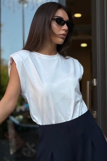 Beyaz Vatkalı Basic Tişört MG2809
