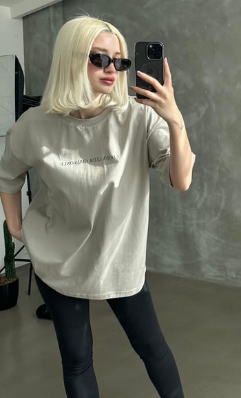 Boyalı Gri Oversize Sırt Ve Ön Baskılı Bisiklet Yaka Kısa Kollu Tişört MG2130