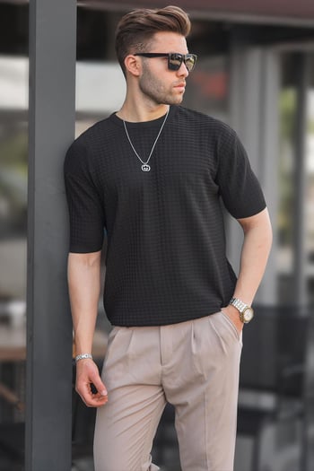 Madmext Men Black T-shirt 5685