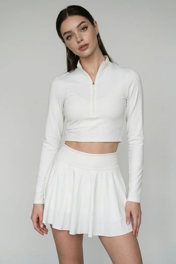 Beyaz Parmak Geçirme Detaylı Slim Fit Crop MG2792