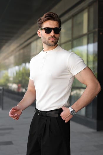 Ekru Slim Fit Hakim Yaka Triko Erkek Tişört E7189