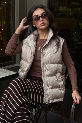Bej Dik Yaka Astarlı Kadın Şişme Yelek MG2592