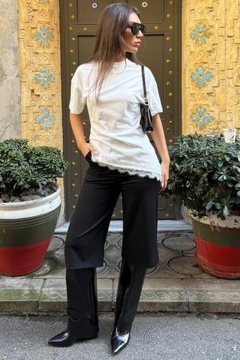 Siyah Yüksek Bel Kloş Kadın Bermuda Şort MG2590