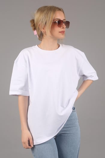 Beyaz Bisiklet Yaka Basic Oversize T-shirt MG1687