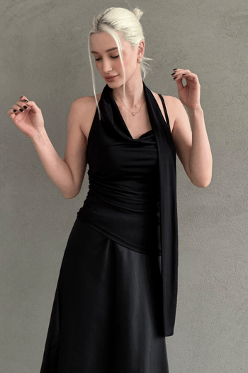 Siyah Degaje Yaka Atkılı Şık Kadın Bluz MG2650