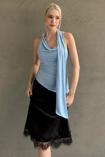 Mavi Degaje Yaka Atkılı Şık Kadın Bluz MG2650