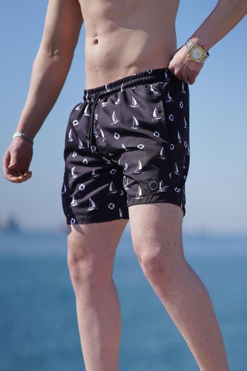 Siyah Yelken Desenli Erkek Deniz Şortu 6881