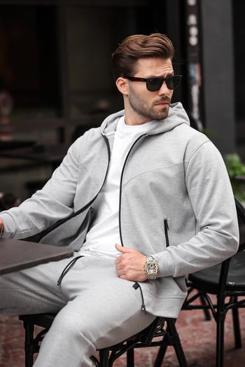 Gri Kapüşonlu Rahat Kesim Erkek Eşofman Takımı E7330