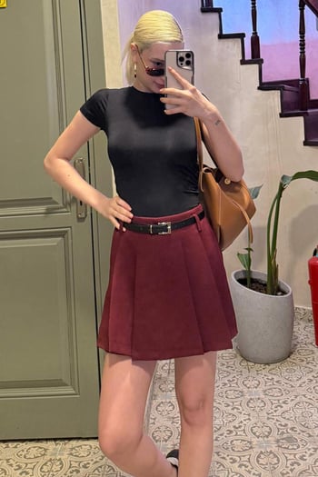 Bordo Pileli Kadın Mini Şort Etek Mg2402