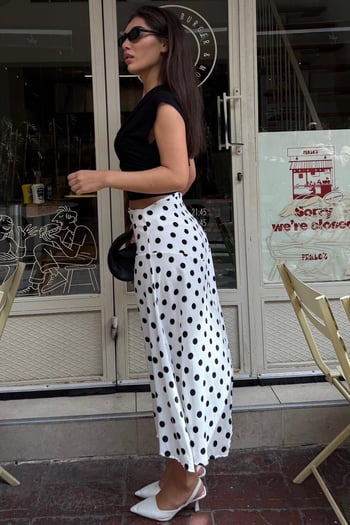 Beyaz Puantiyeli Asimetrik Kadın Etek MG2785