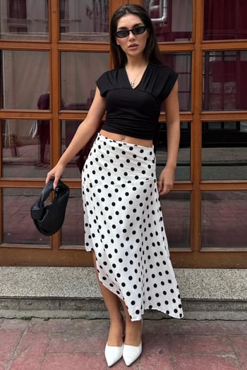 Beyaz Puantiyeli Asimetrik Kadın Etek MG2785