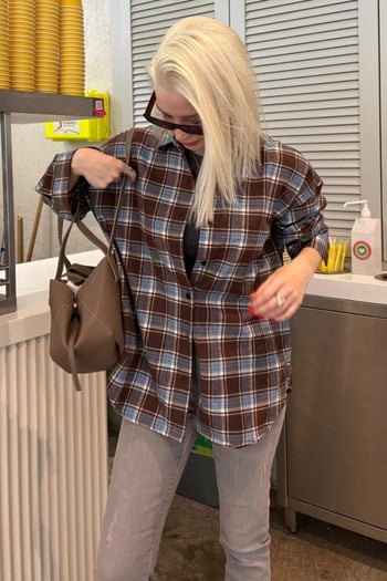 Bebe Mavisi Oversize Ekose Desenli Kadın Gömlek MG2589