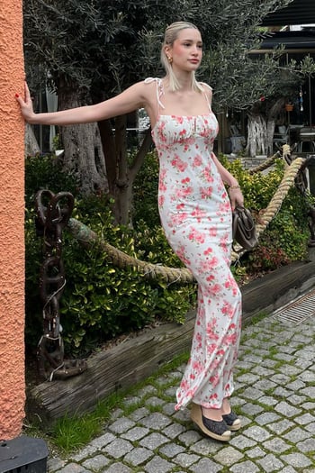 Beyaz Askılı Önü Büzgülü Elbise MG1991