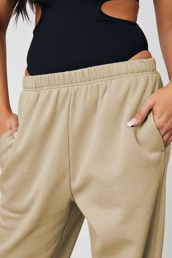 Kadın Bej Beli Lastikli Oversize Eşofman Altı MG1235