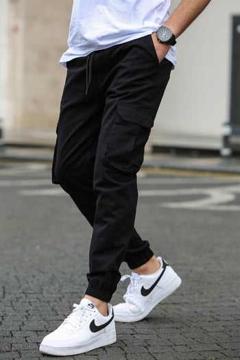 Men Black Cargo Trousers 5447