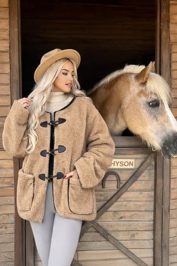 Sütlü Kahve Düğmeli Peluş Kadın Mont Mg2531