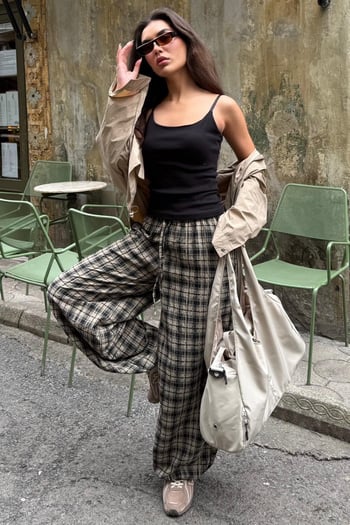 Bej Ekose Desenli Yüksek Bel Balon Fit Kadın Pantolon MG2726