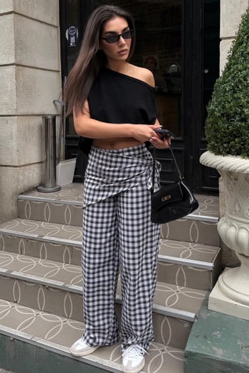 Siyah Fularlı Ekose Pantolon MG2734