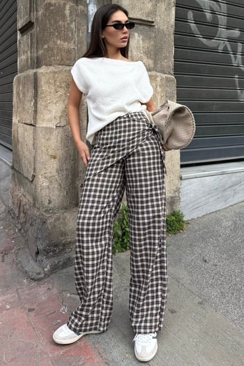 Kahverengi Fularlı Ekose Pantolon MG2734