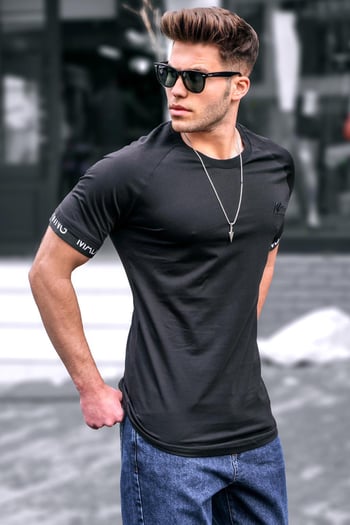 Men Basic Black T-Shirt