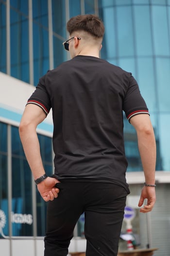 Men Basic Black T-Shirt
