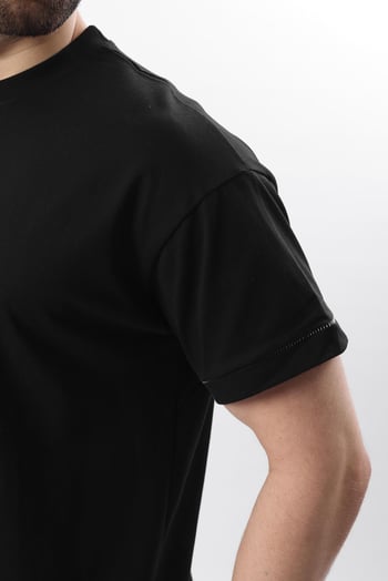 Siyah Bisiklet Yaka Çoban Dikişli Overfit Erkek T-shirt E7103