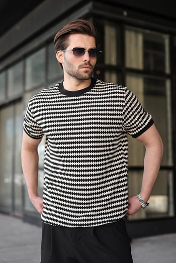 Siyah Jakarlı Bisiklet Yaka Erkek Tişört E7181