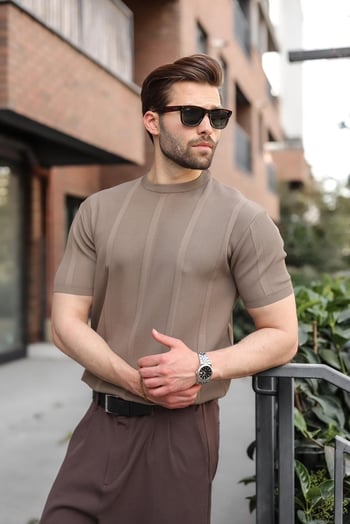 Açık Kahverengi Regular Fit Bisiklet Yaka Fitilli Triko Erkek Tişört E7490
