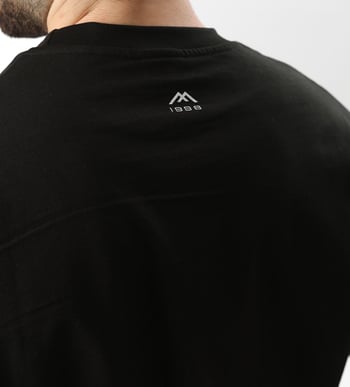 Siyah Baskılı Nakış Detaylı Erkek T-shirt E7108