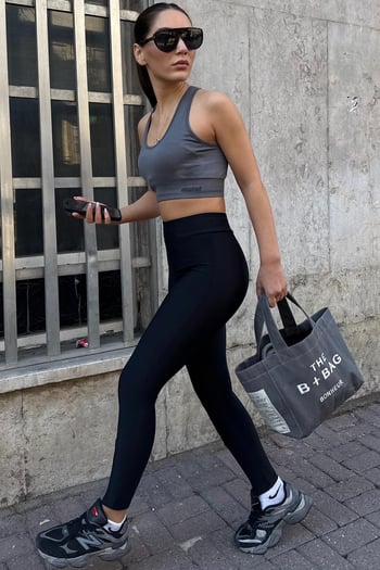 Siyah Active Fit Toparlayıcı Fermuarlı Tayt MG2791