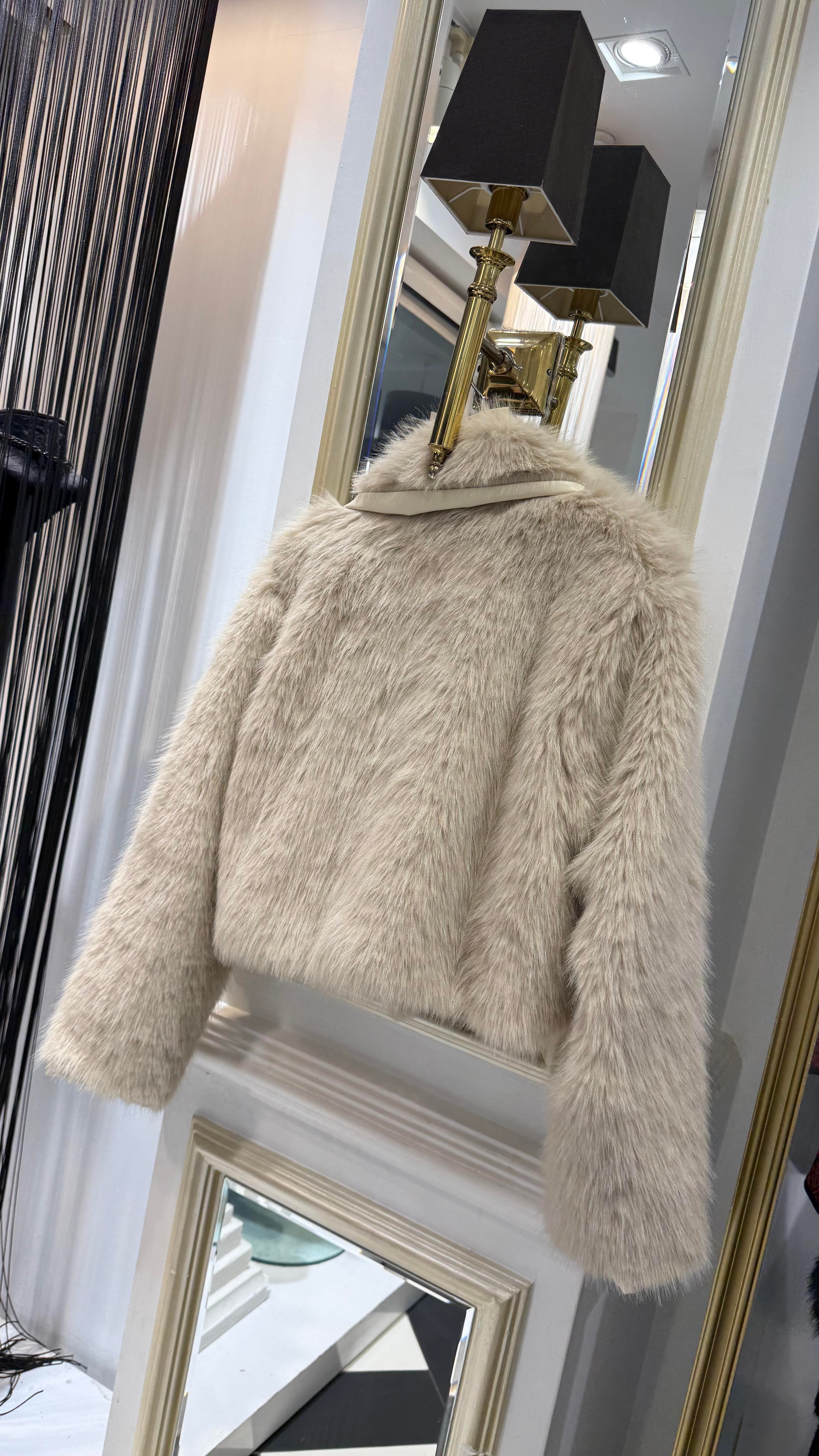 Kalın Fermuarlı Kürk