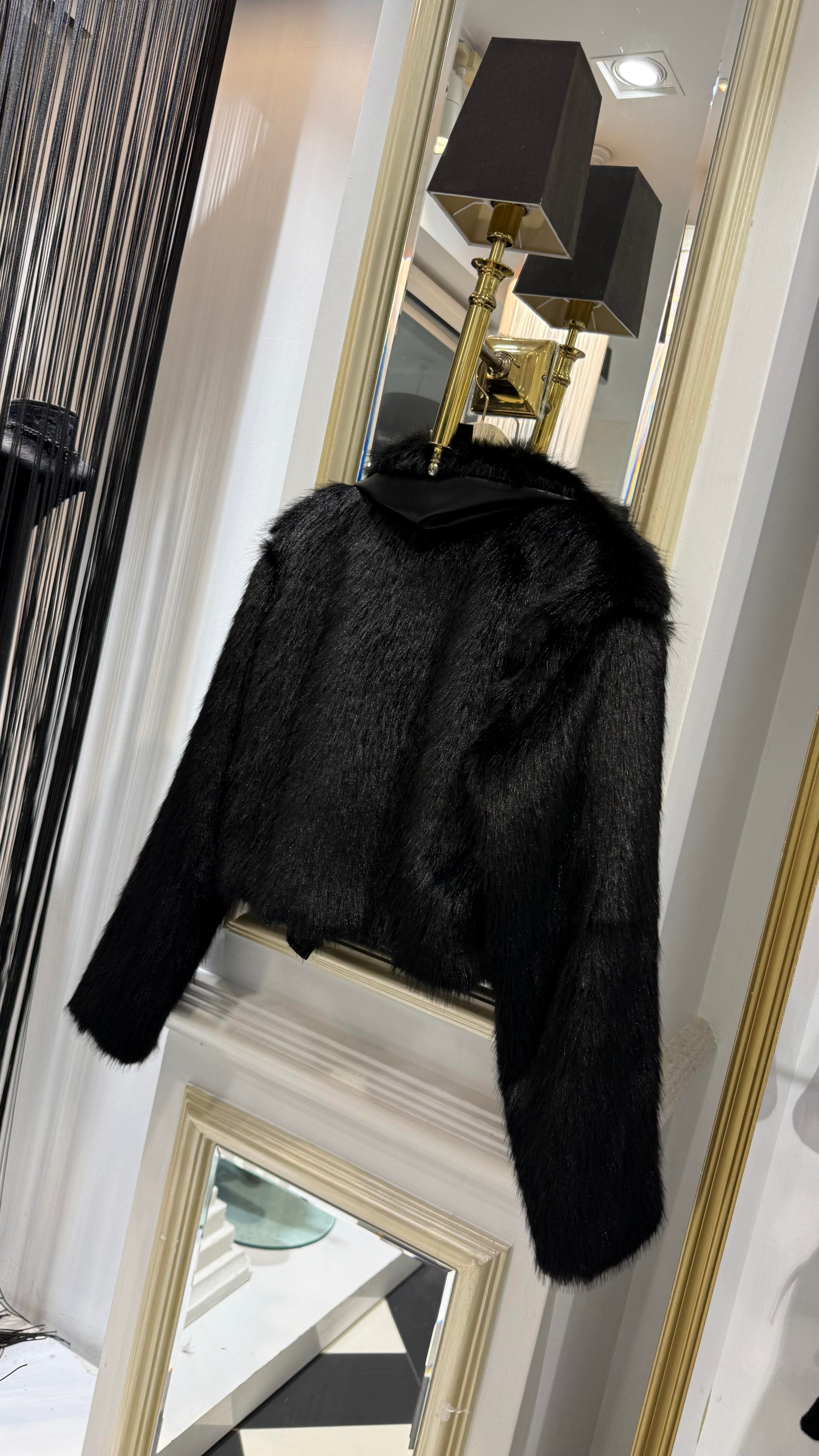 Kalın Fermuarlı Kürk