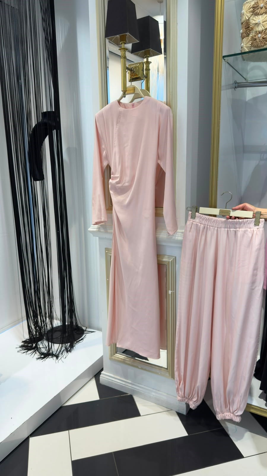 Yandan Yırtmaçlı Pantalonlu Kap