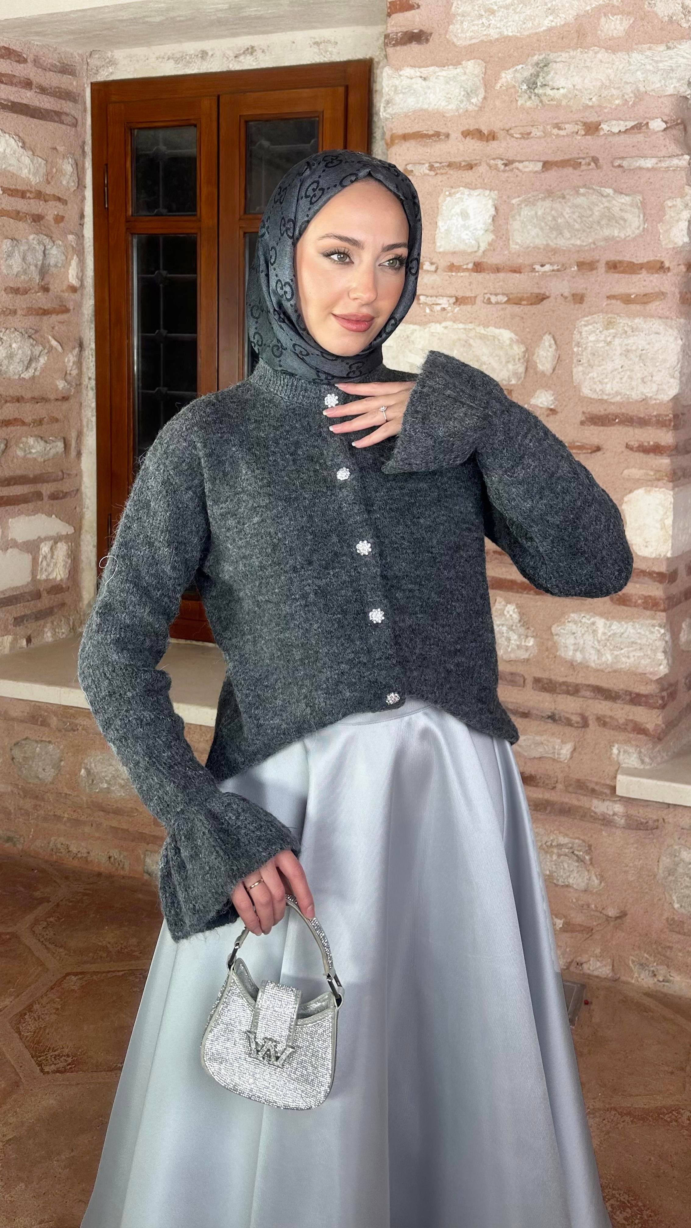 Manşeti Büzgü Hırka