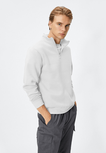 Beyaz 3 İplik Dik Yaka oversize sweatshirt