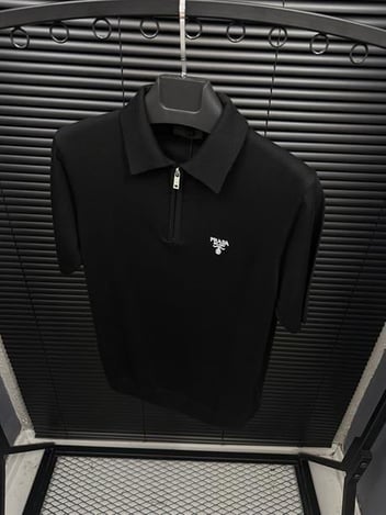 Nakış Logolu Fermuarlı Yakalı Triko T-Shirt