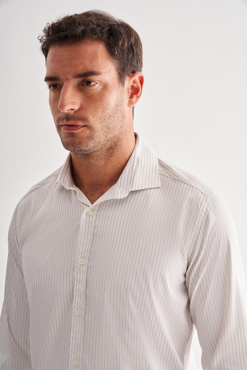 Beyaz Yarım İtalyan Yaka Uzun Kol Cepsiz Slim Fit Cls Gömlek 1004255174